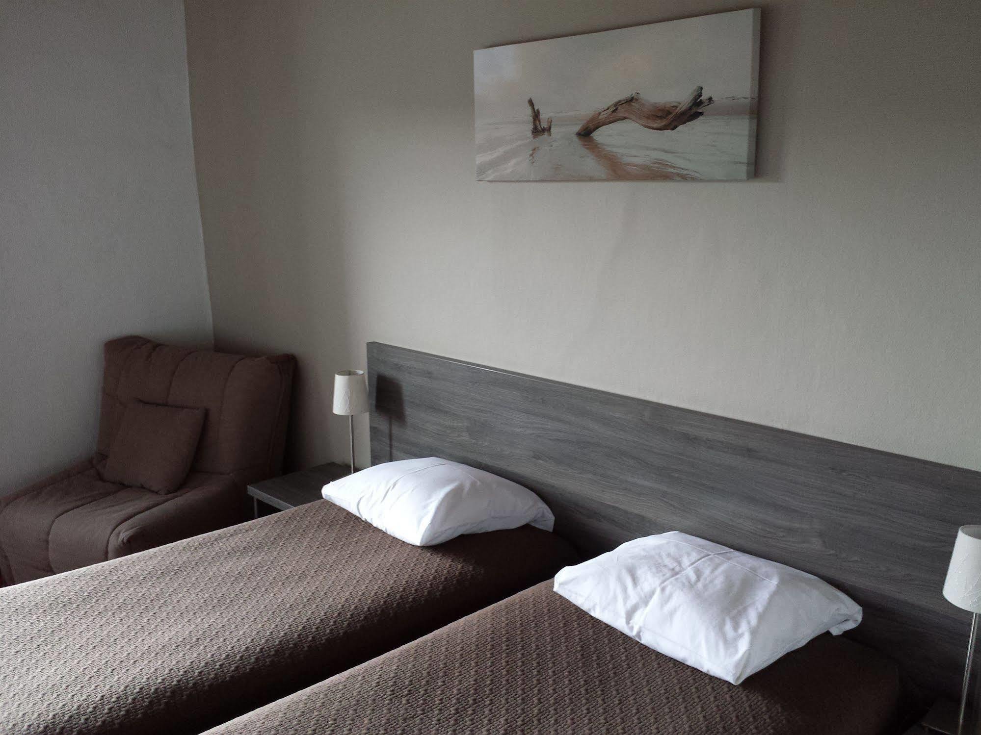 Hotel De La Plage Le Chambon-sur-Lignon Zewnętrze zdjęcie